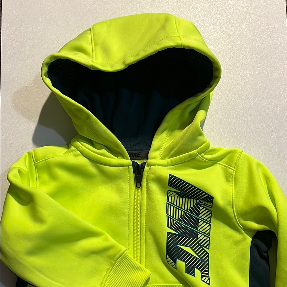 Nike Green Matching Sweatshirt Set with Hood